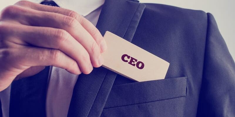 Tìm hiểu sơ lược tiểu sử của CEO Kubet tài ba